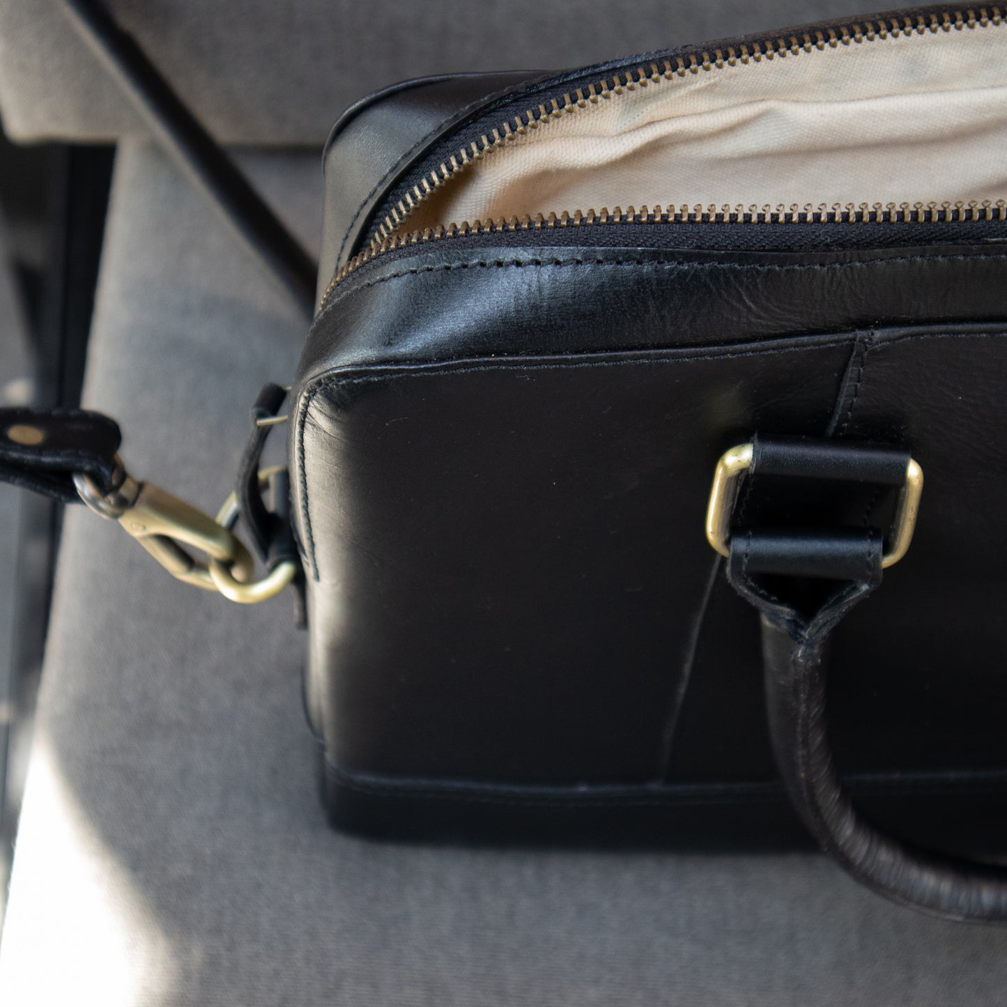 Maletín Peumo Negro