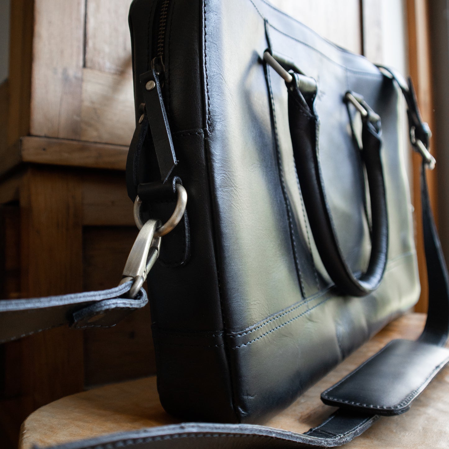 Maletín Peumo Negro